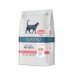 Quattro Sterilised sausas pašaras su paukštiena katėms