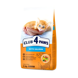 Club 4 Paws Premium sausas pašaras su lašiša kačiukams
