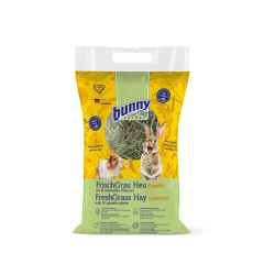 Bunny FreshGrass Hay šienas su ramunėlėmis graužikams - Zoobazė.lt
