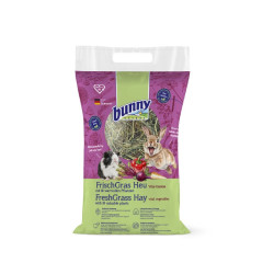 Bunny Fresh Grass Hay su daržovėmis šienas graužikams - Zoobaze.lt